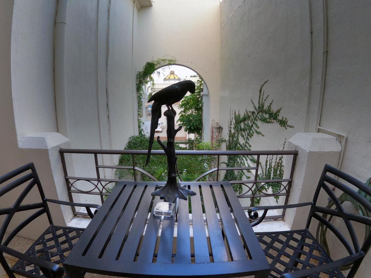 La Perla Hotel Boutique B&B Guadalajara Eksteriør billede
